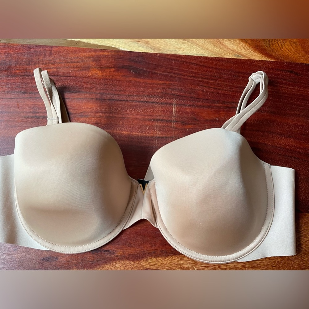 Victoria Secret Strapless adjustable Bra, Nude 38D EUC